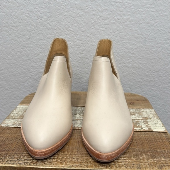 Nisolo Mia Everyday Leather Ankle Bootie Bone Size 7 - Picture 3 of 6